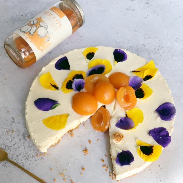 APRICOT AND AMARETTO CHEESECAKE - DukesHill