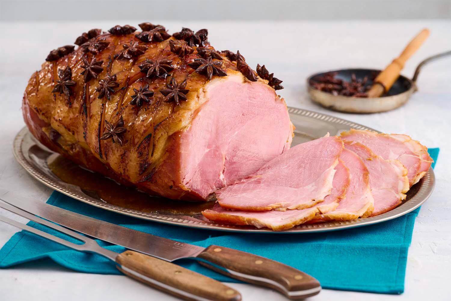 DukesHill Whole Boneless Wiltshire Ham - 4.5kg (Serves 35+)