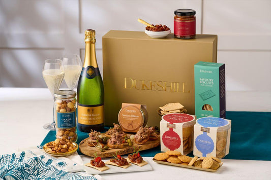 Fizz & Nibbles