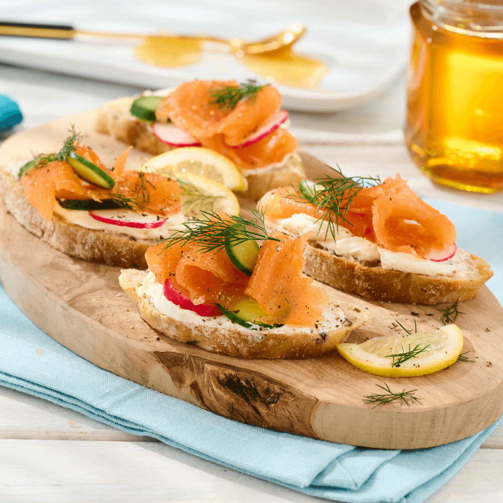 Manuka Honey Sliced Smoked Salmon - DukesHill