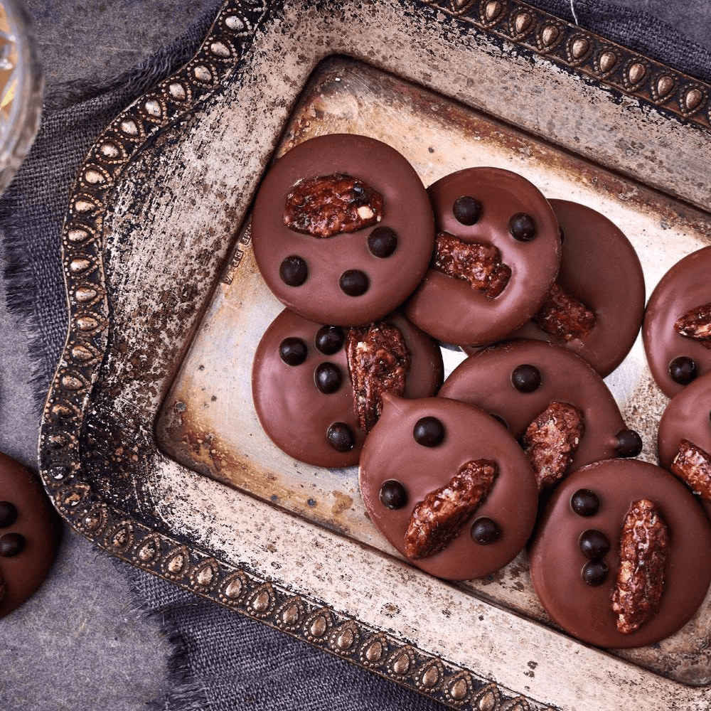 Milk Chocolate, Crunchy Biscuit & Caramelised Pecan Mendiants