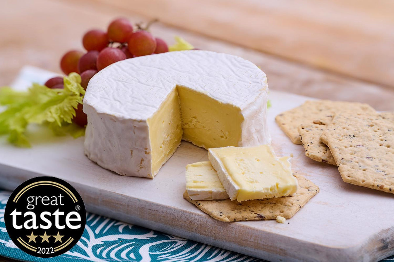 Hollis Mead Benville Brie 250g AwardWinning British Cheese DukesHill