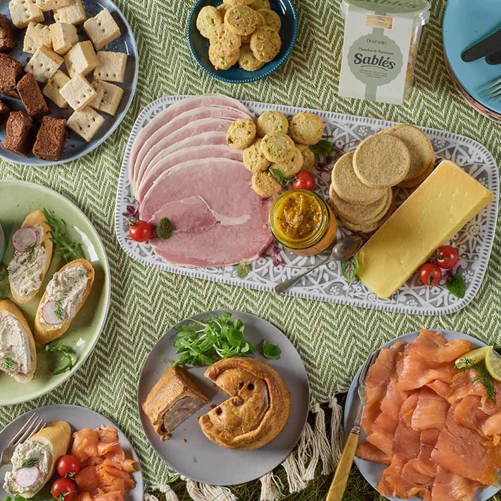 Classic Picnic Selection - DukesHill
