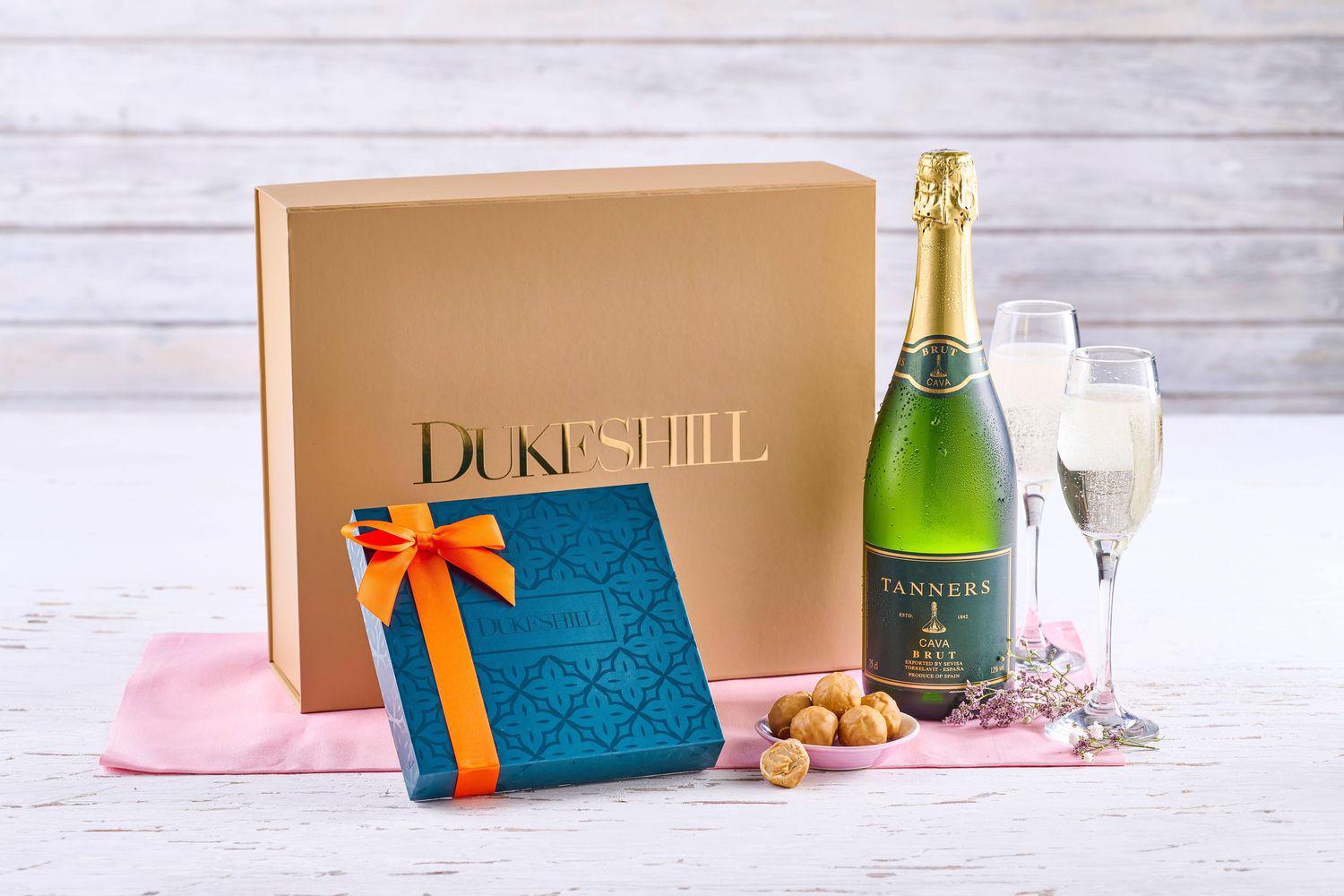 Blonde Chocolate Truffles & Fizz - DukesHill