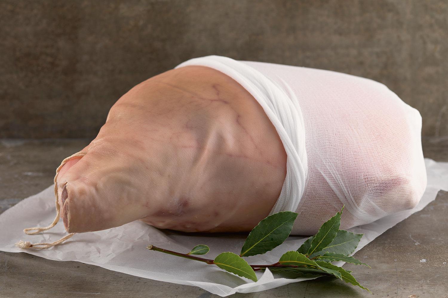 Whole Bone-in Wiltshire Ham (Uncooked) - DukesHill