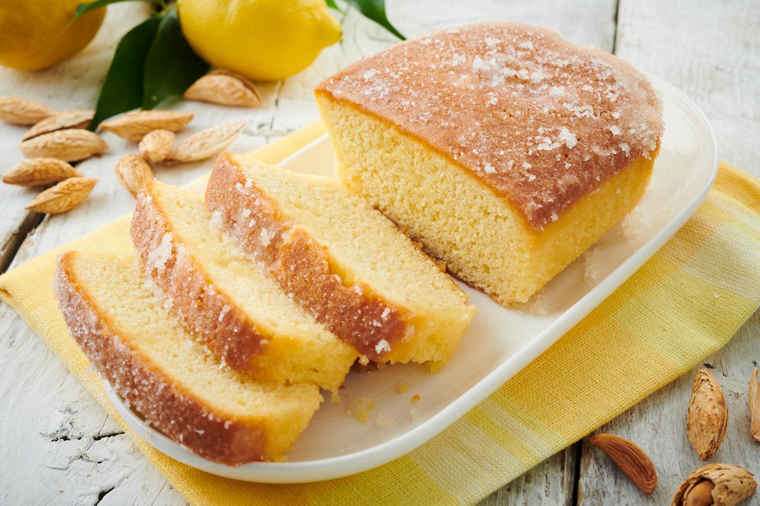 Almond Lemon Drizzle Cake . - DukesHill