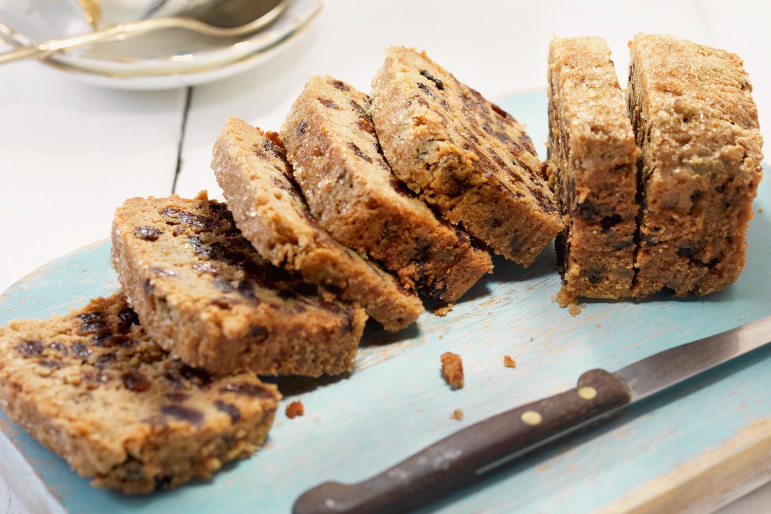 Grandad's Light Fruit Loaf Cake - DukesHill
