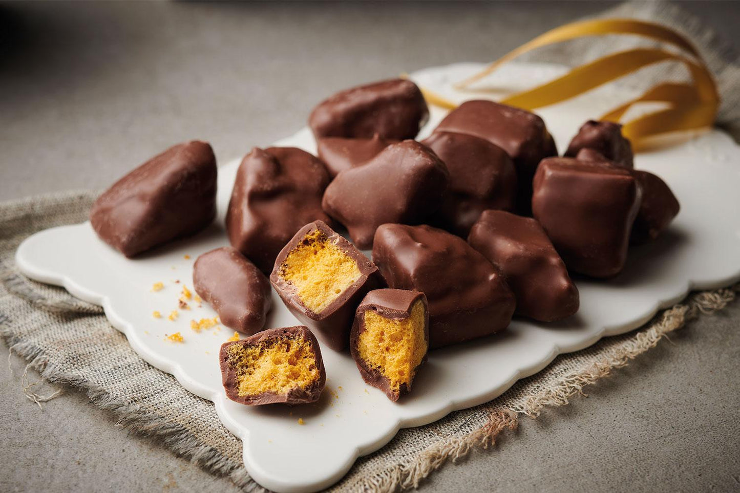 Milk Chocolate Covered Honeycomb - DukesHill